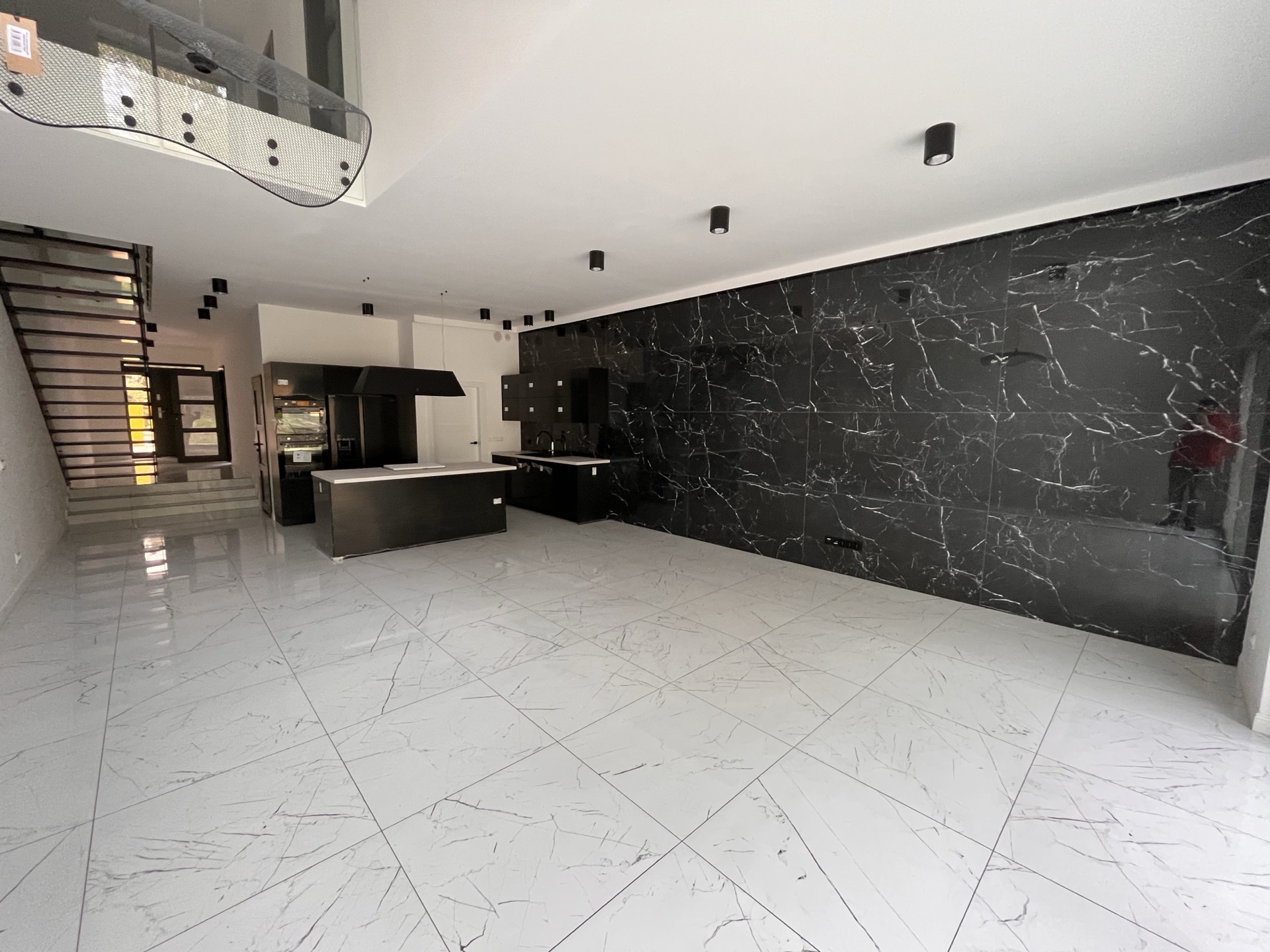 Wykończenia wnętrz - profesjonalne remonty APPLI INVEST